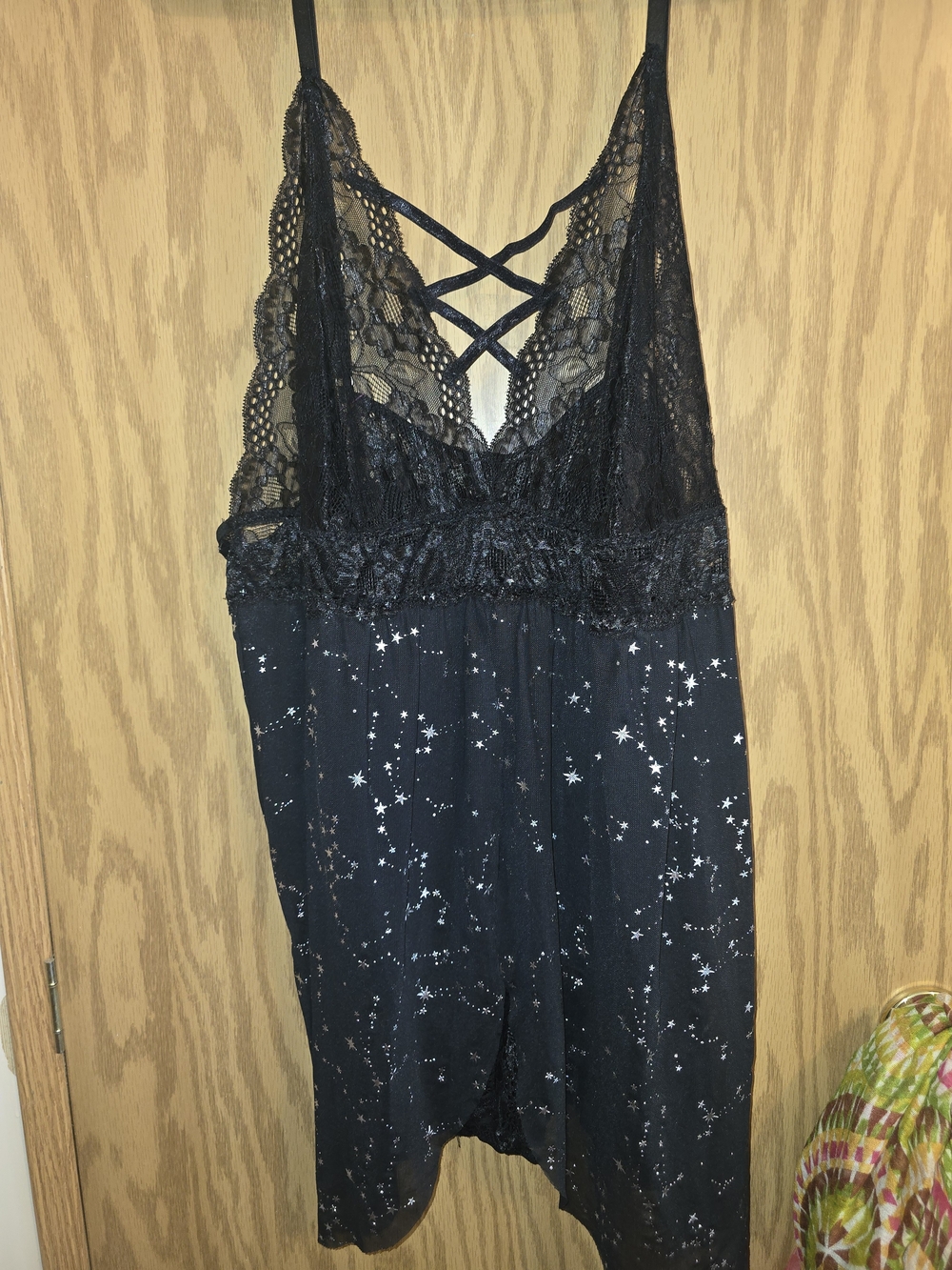 Lace-Trim Black Star Print Chemise Nightie